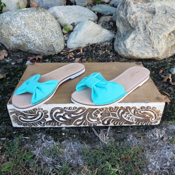 Darling Kate Spade Turquoise Bow Slide Sandals - Picture 4 of 11